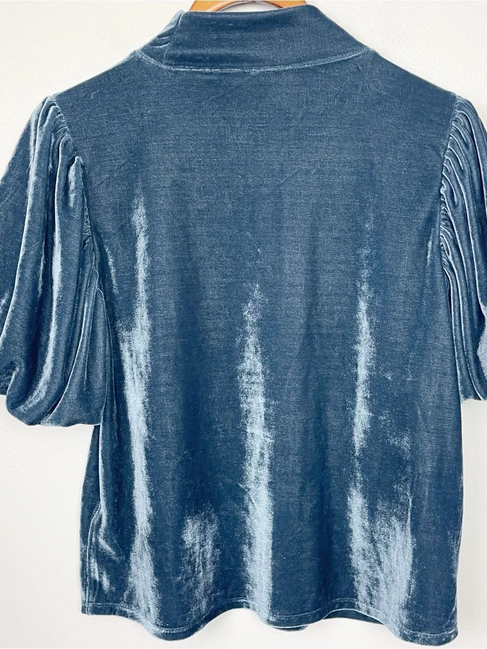 Free People Velvet Puff Sleeve Top – Size Medium – Dusty Blue